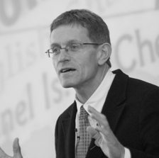 Photo of Simon Calder 