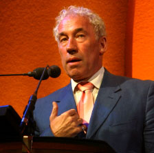 Photo of Simon Callow 