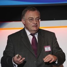 Photo of Professor Yves Doz (France)