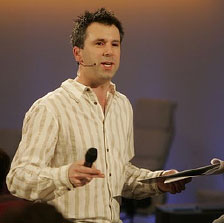 Photo of Spencer Kelly 