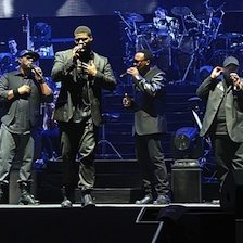 Photo of Naturally 7 (US)