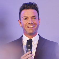 Book Des Clarke - Contact presenter agent - JLA