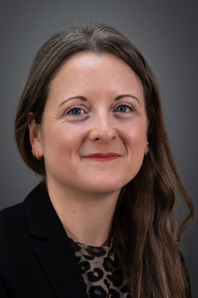 Barbara de Lacy headshot