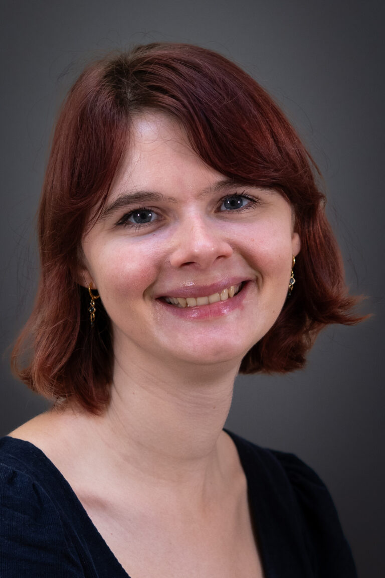 Phoebe Brooks headshot