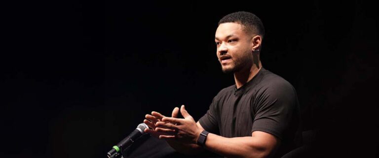 Steven Bartlett speaking on stage