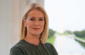 Katty Kay headshot